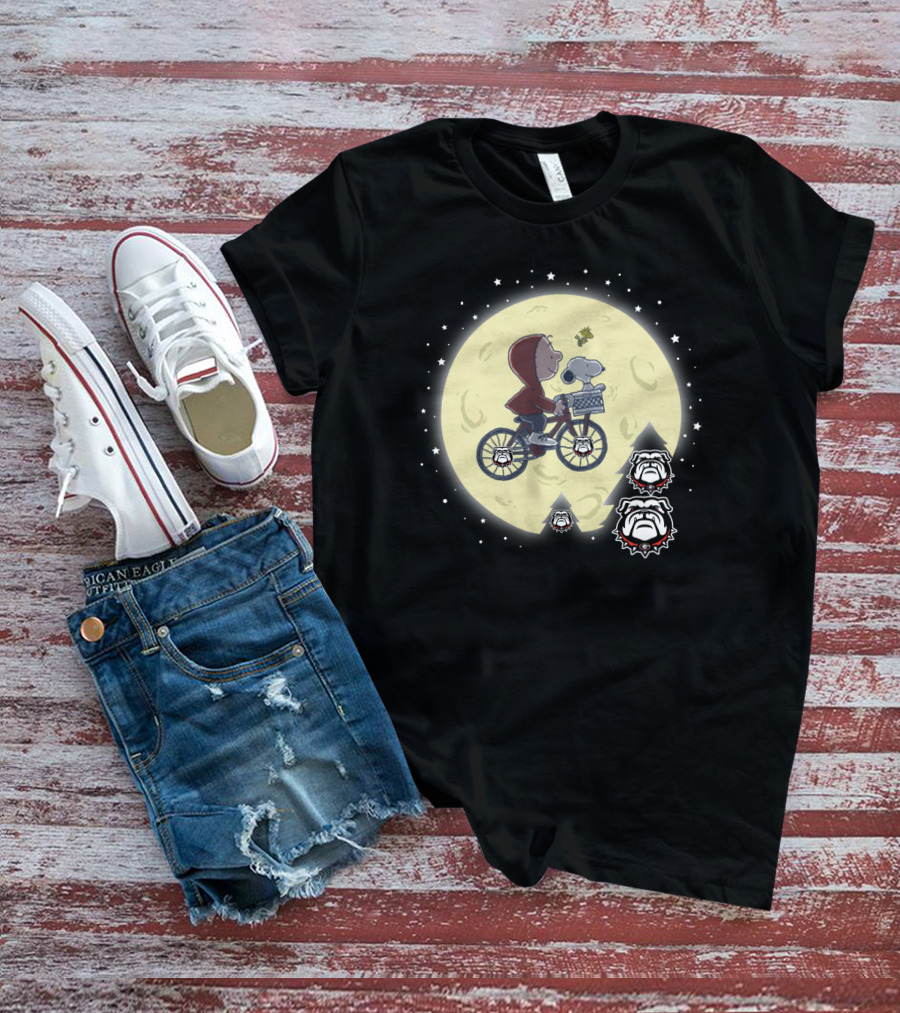 Halloween Georgia BULLDOGS Football Snoopy ET Moon Scene T-Shirt