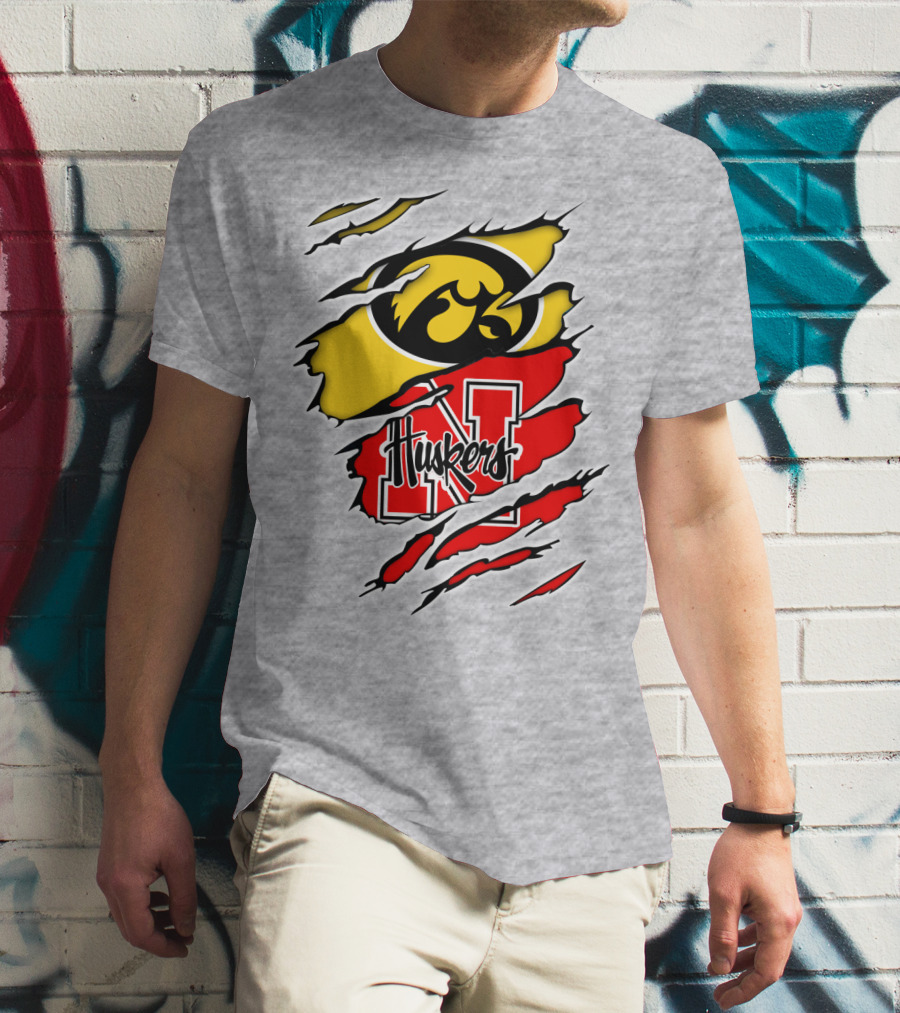 Hawkeyes Huskers Iowa Nebraska Clash T-Shirt