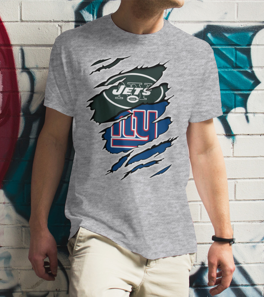 Jets Giants Logo Ripped T-Shirt