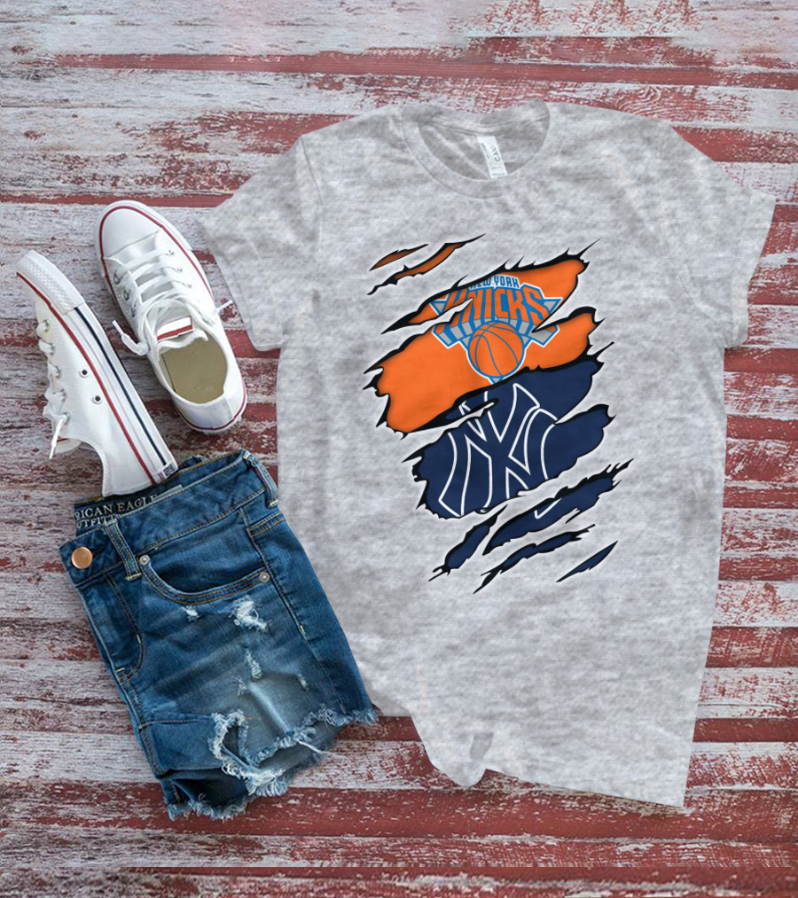 New York Knicks Yankees Split T-Shirt