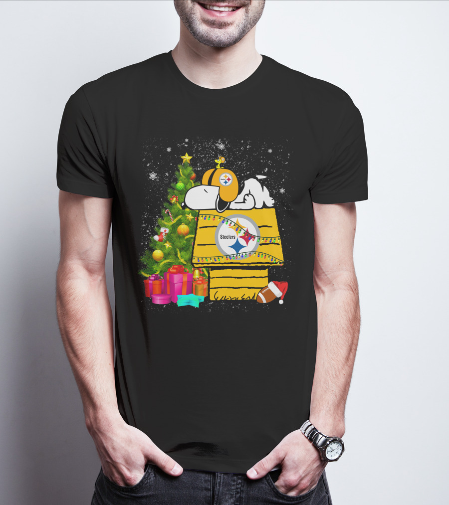 Pittsburgh Steelers Snoopy Christmas Peanuts Doghouse Football T-Shirt