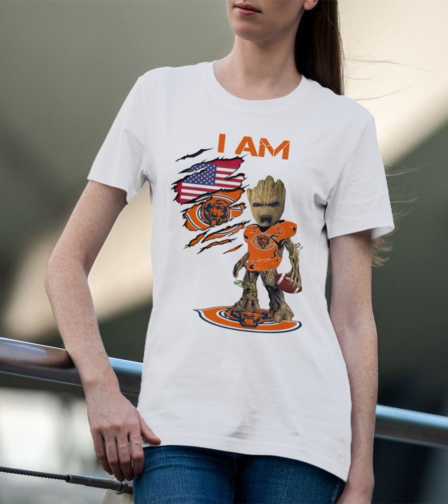 I AM Bears Baby Groot Holding Football With American Flag And Chicago Bears T-Shirt