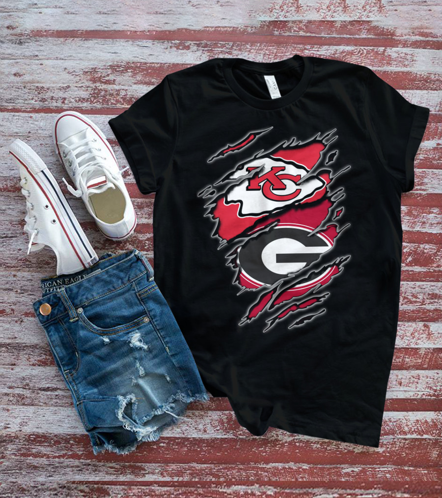 Chiefs Bulldogs KC G Logo Torn Layer T-Shirt