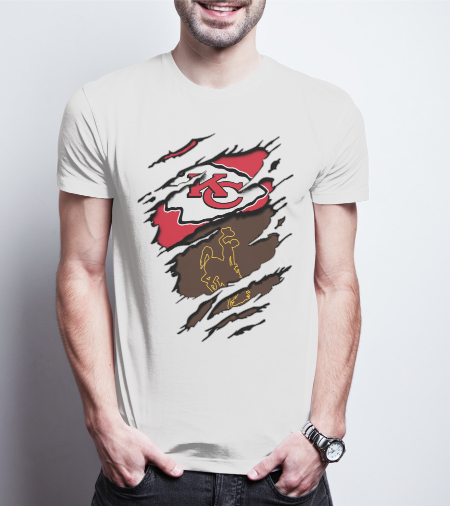 Kansas City Chiefs Wyoming Cowboys Logo Mashup T-Shirt