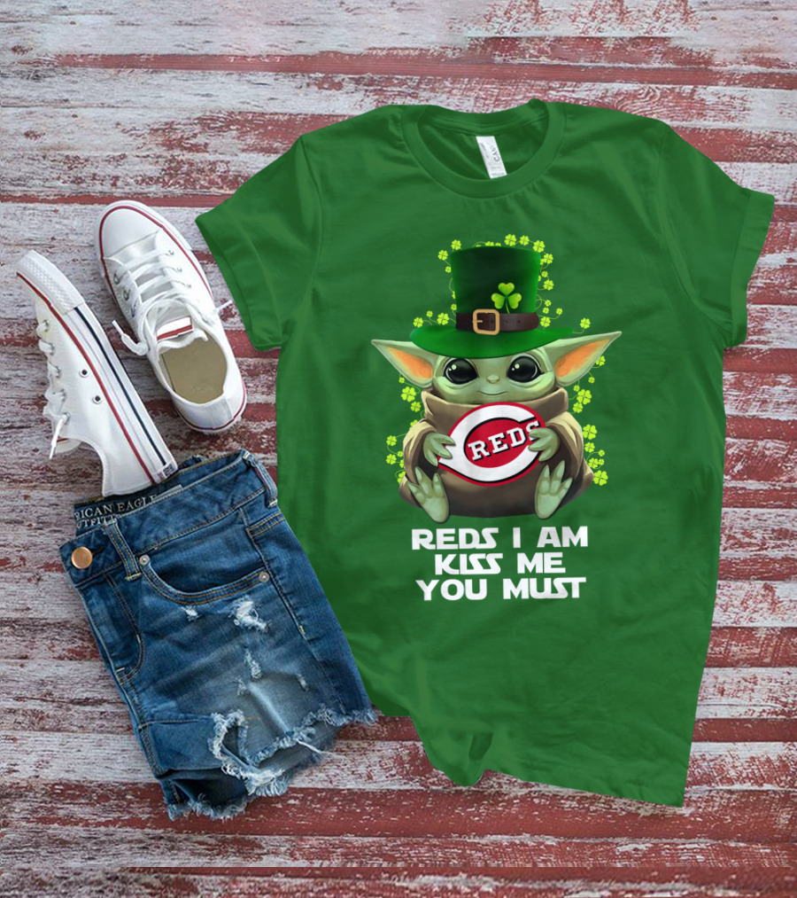 Reds I Am Kiss Me You Must T-Shirt