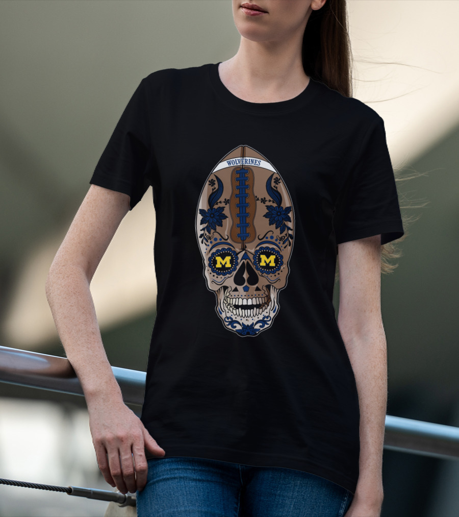 Wolverines Skull Football Design M M T-Shirt