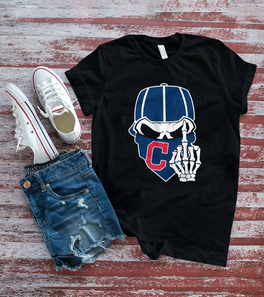 Retro Cleveland Indians Skull With Skeleton Hand And C T-Shirt