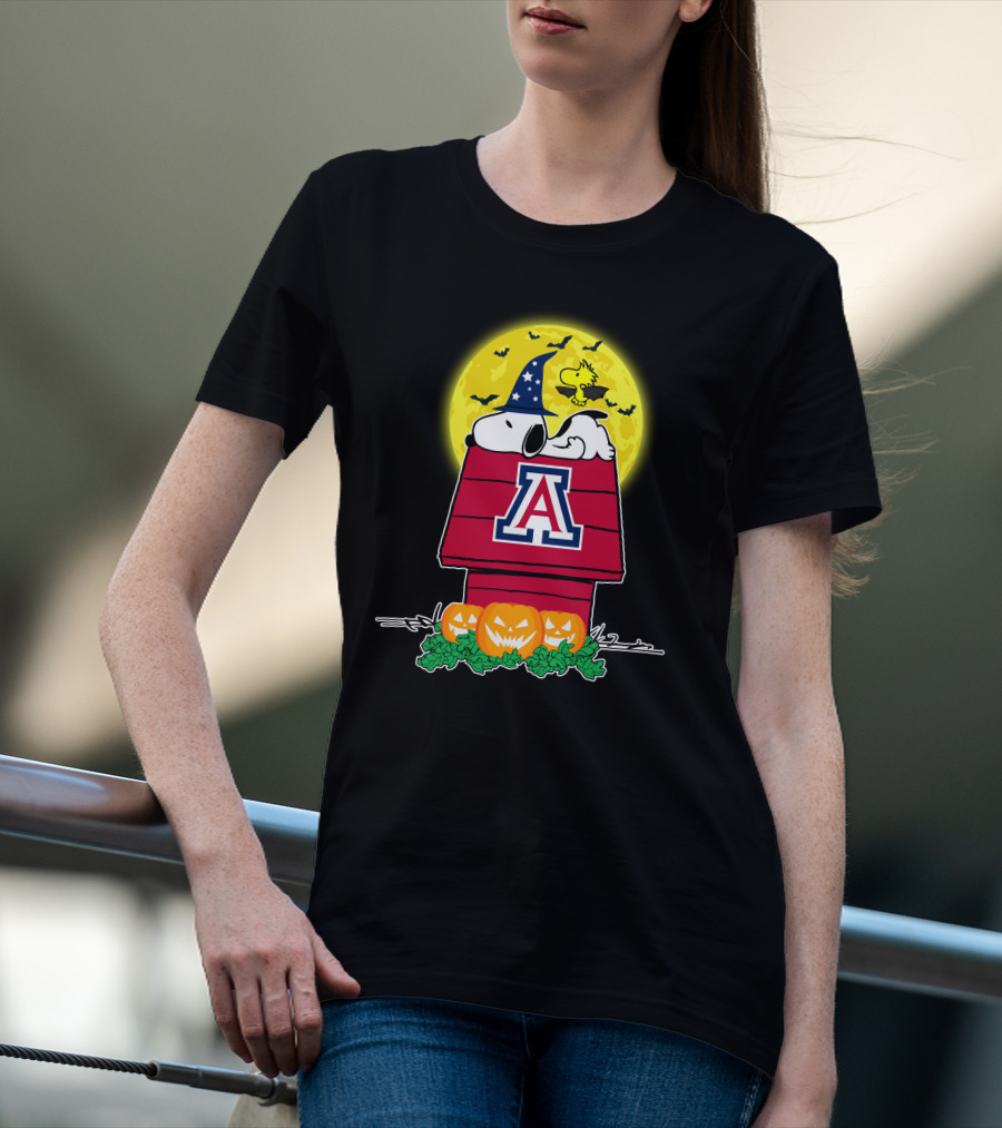 Arizona Wildcats Snoopy Halloween Moon Pumpkins Woodstock Doghouse T-Shirt