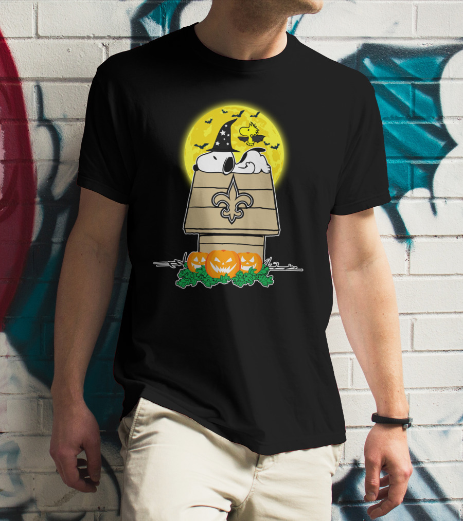 New Orleans Saints Snoopy Halloween Moon Pumpkin House T-Shirt