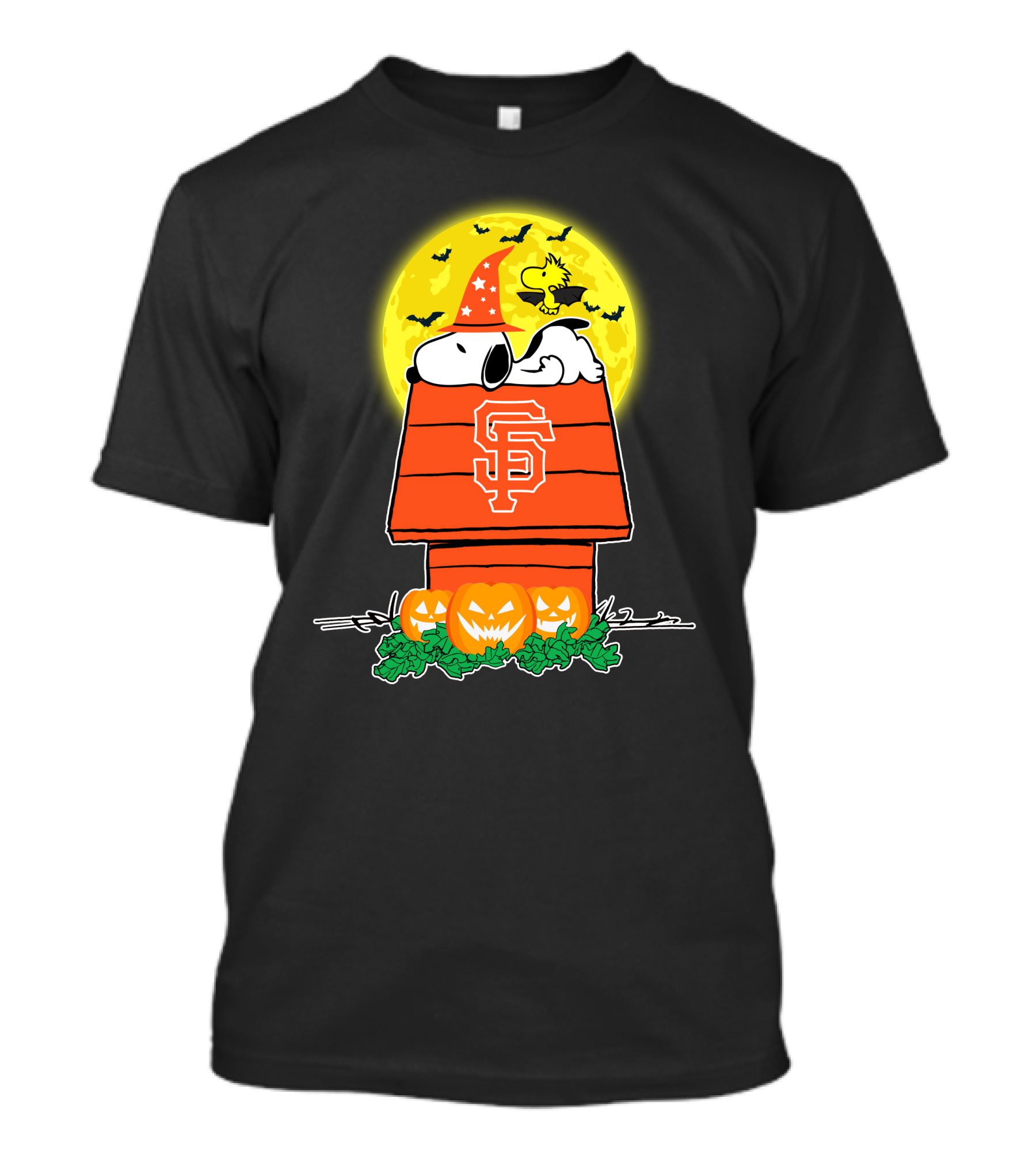 San Francisco Giants Snoopy Woodstock Halloween Moon Pumpkins T-Shirt