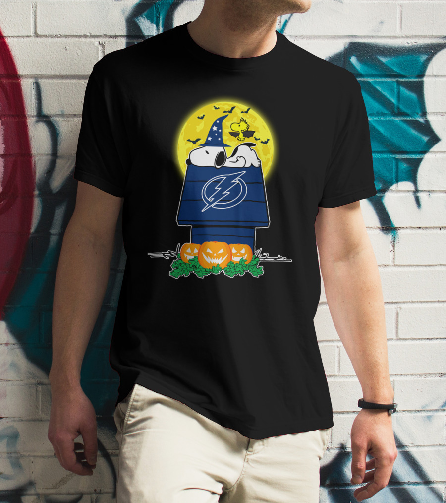Tampa Bay Lightning Snoopy Halloween Moon Pumpkins Woodstock T-Shirt