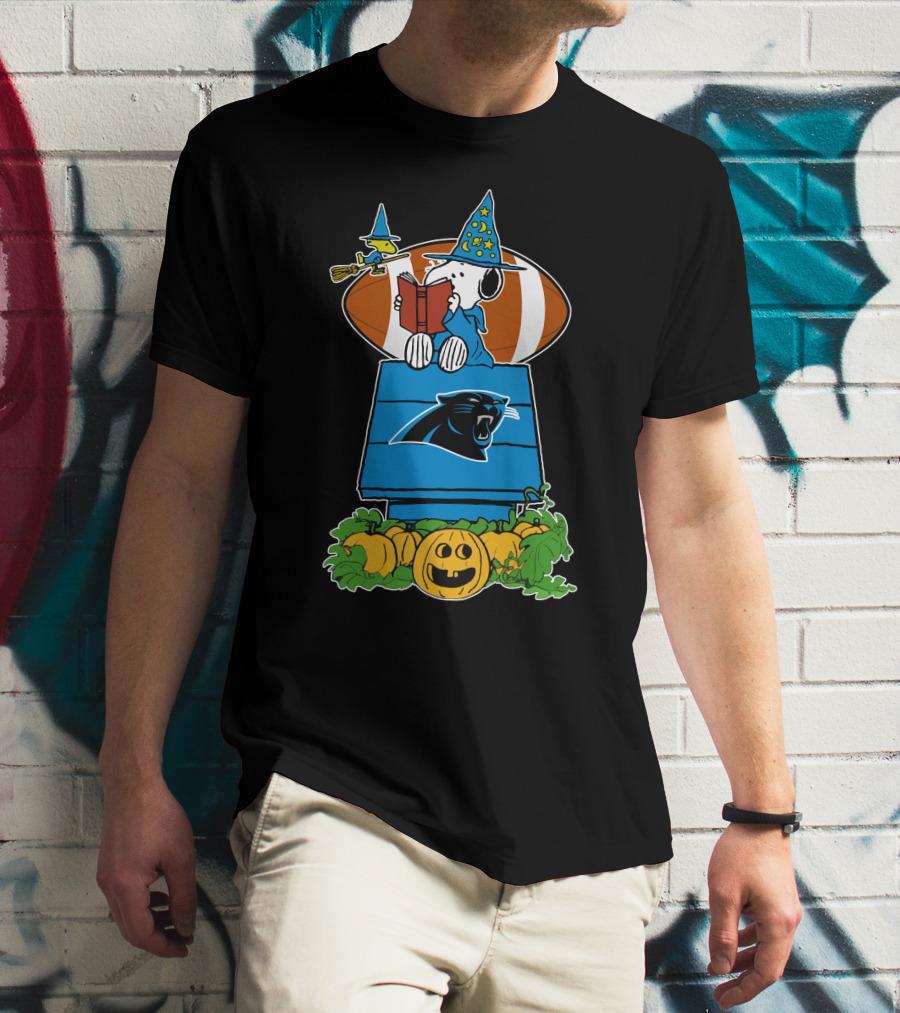 Carolina Panthers Snoopy Halloween Wizard Read Football Pumpkin Scene T-Shirt