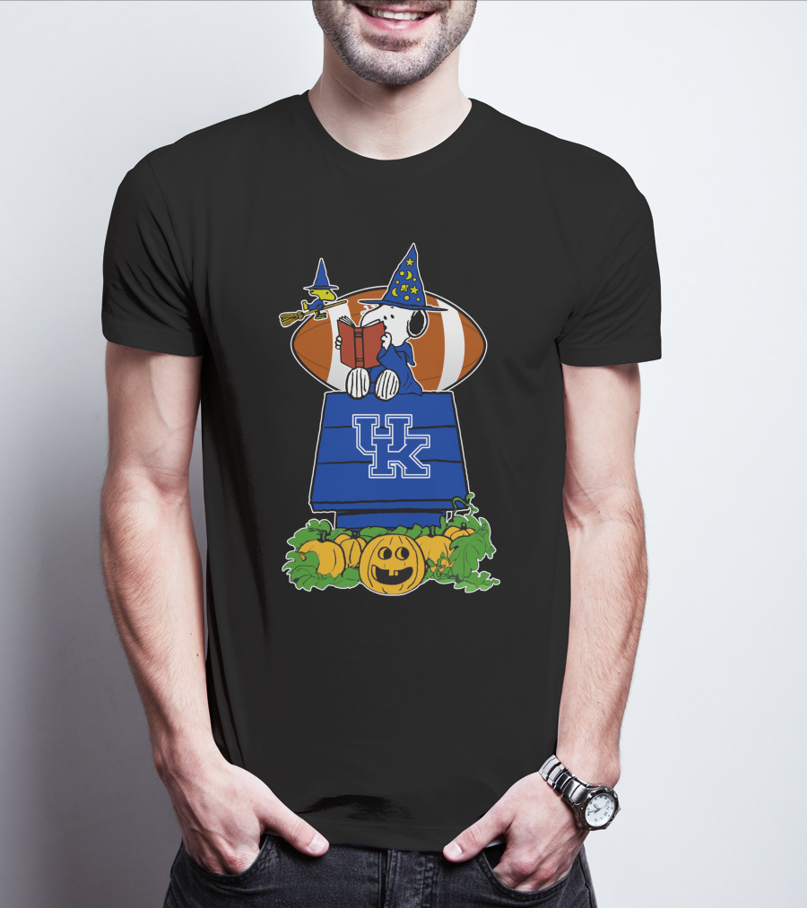 Kentucky Wildcats Snoopy Halloween Witch Reading With Football And Pumpkins T-Shirt
