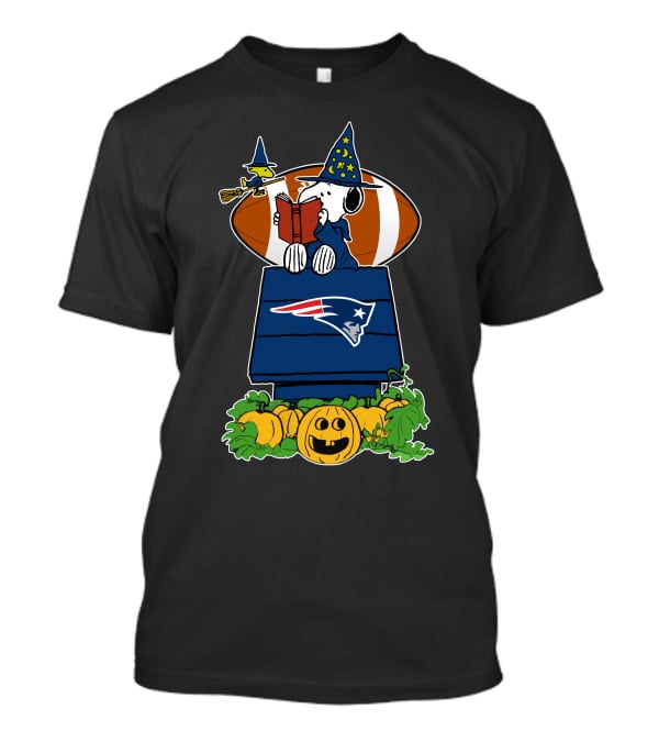 Snoopy Witch And Woodstock Halloween New England Patriots Logo Pumpkin Scene T-Shirt