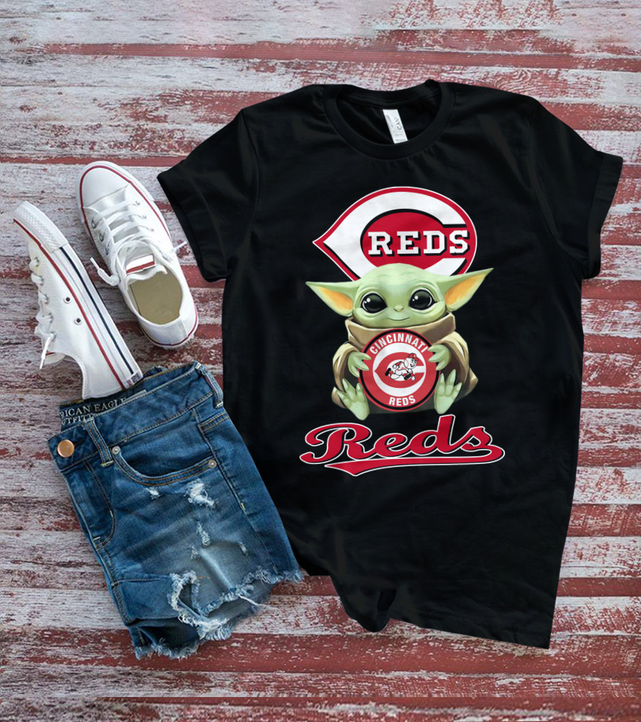 Cincinnati Reds Baby Yoda Holding Reds T-Shirt