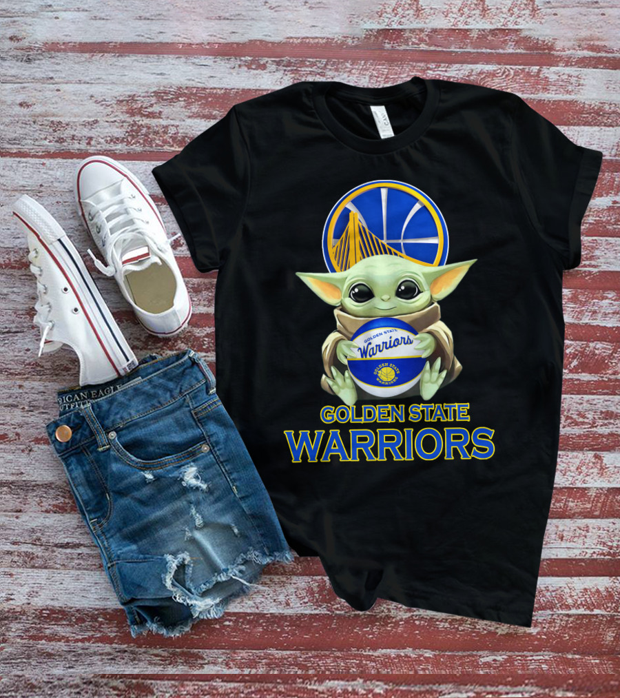Golden State Warriors Baby Yoda Holding Basketball T-Shirt