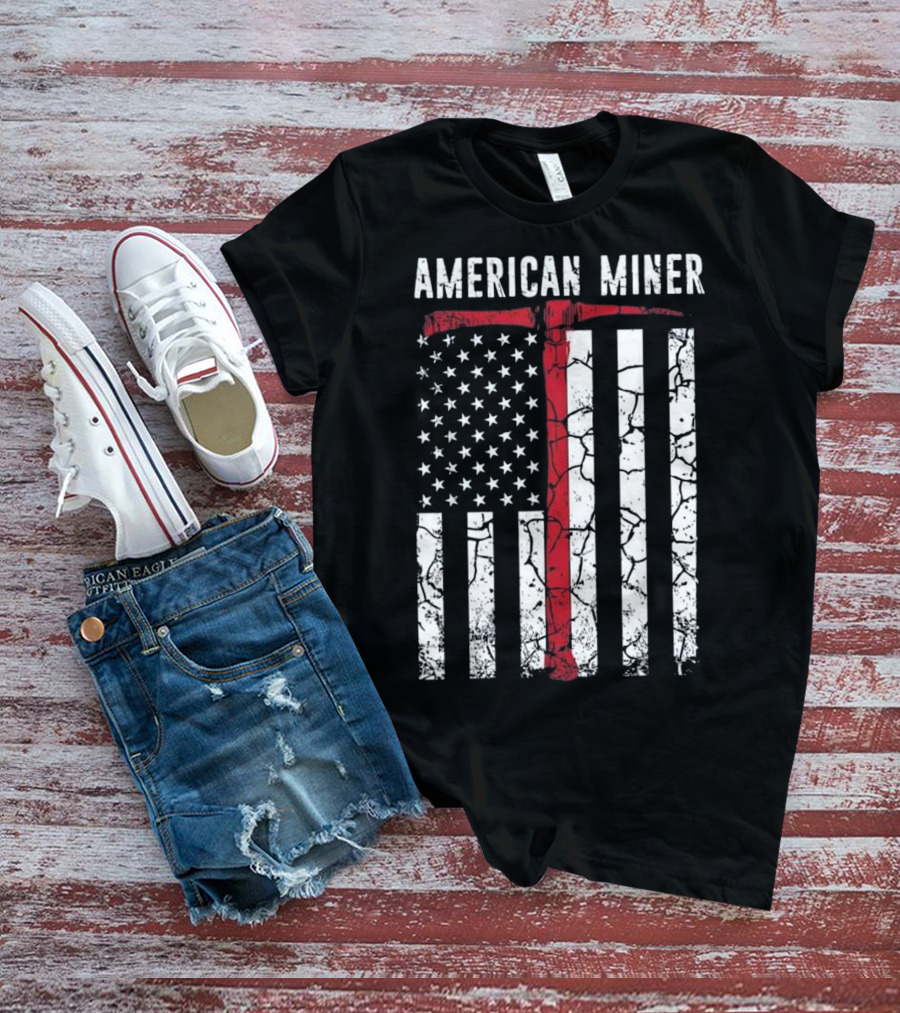 American Miner Coal Gold Flag Axe T-Shirt
