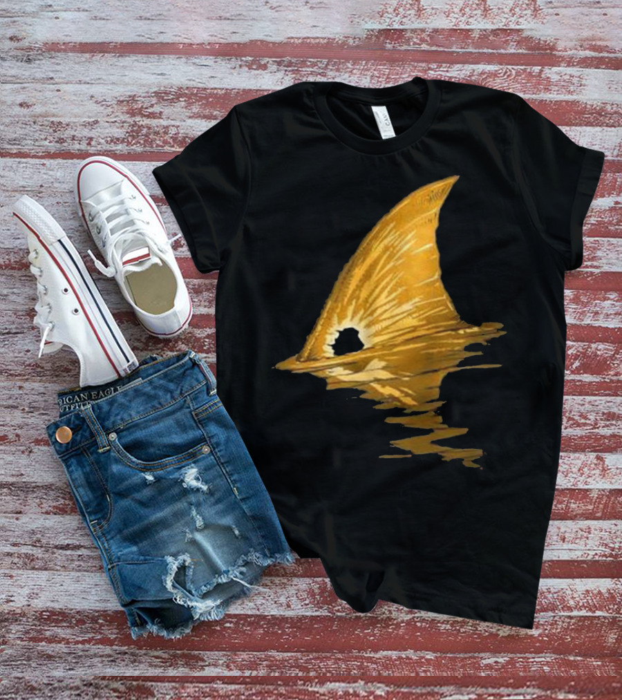 BACK PRINT Tailing Redfish Red Drum Fin T-Shirt