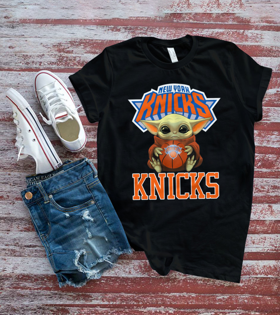 New York Knicks Baby Yoda Basketball Fan T-Shirt