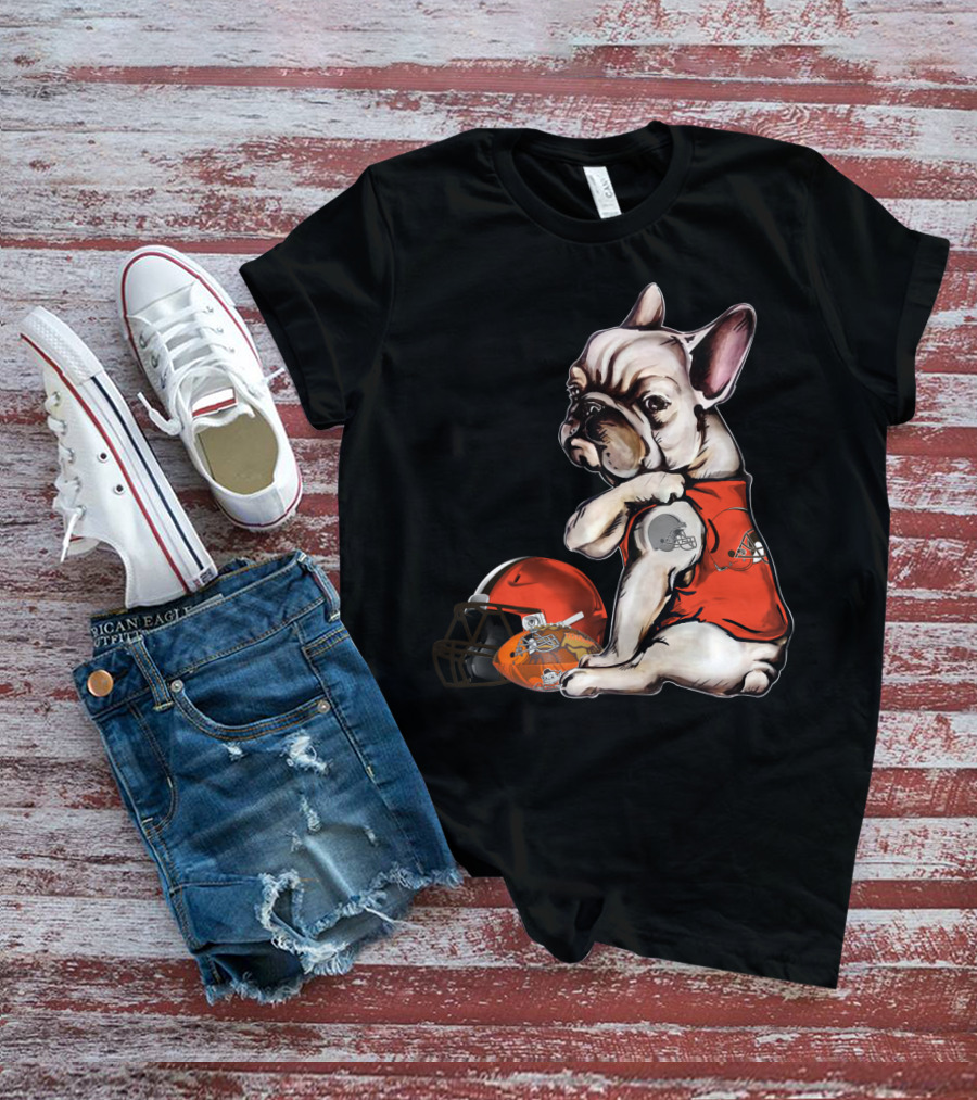 Cleveland Browns Pug Football Helmet And Jersey T-Shirt