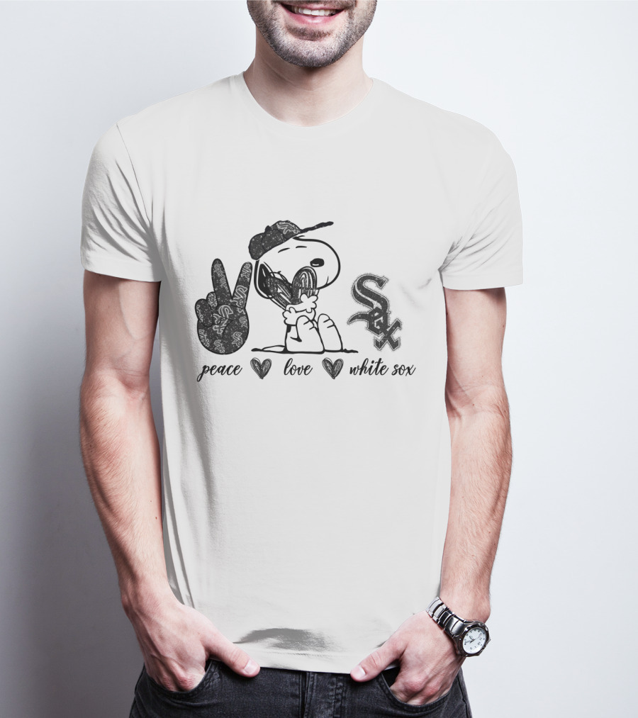Peace Love Chicago White Sox Snoopy Baseball Fan T-Shirt