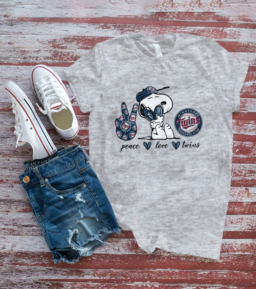 Peace Love Minnesota Twins Snoopy Baseball Club T-Shirt