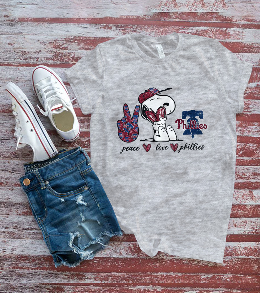 Peace Love Phillies Snoopy Philadelphia Phillies Fan T-Shirt