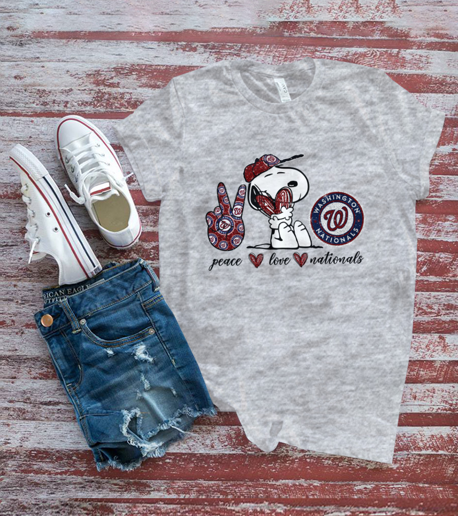 Peace Love Washington Nationals Snoopy MLB Fan T-Shirt
