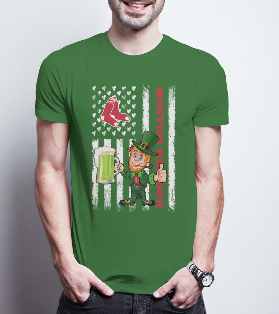 Boston Red Sox St Patrick's Day Leprechaun With Clover Flag And Beer Mug T-Shirt
