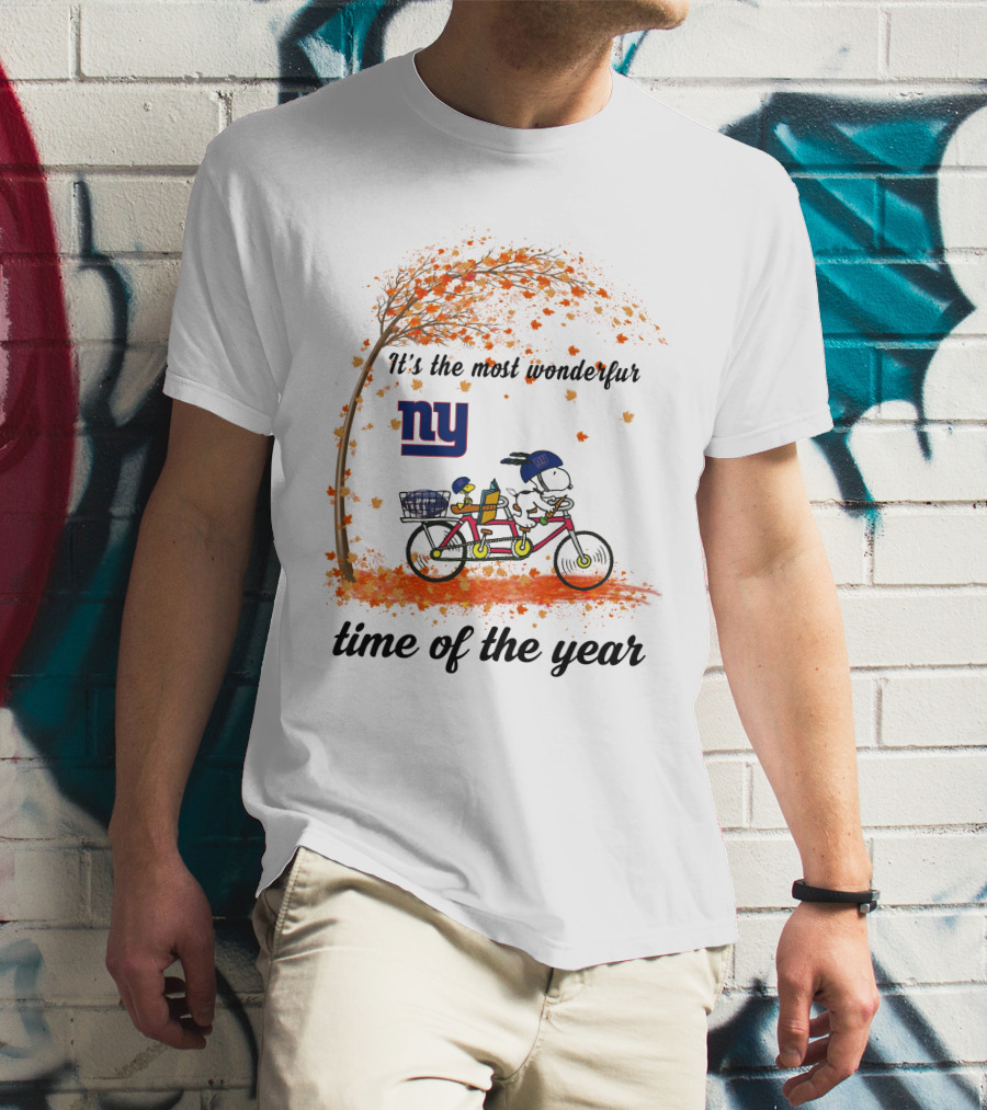 New York Giants Snoopy Autumn Bicycle It's The Most Wonderful Time Of The Year T-Shirt