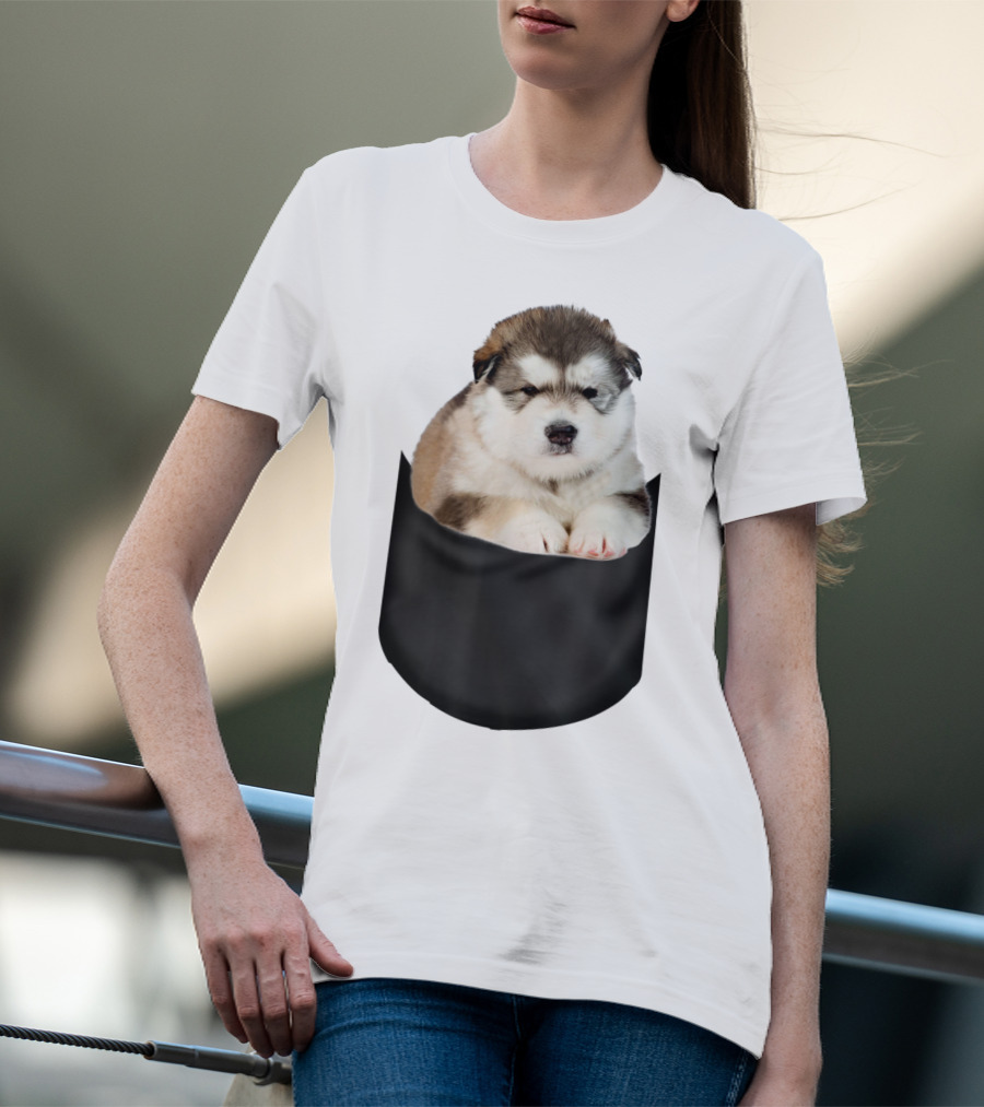 Alaskan Funny Dog In Pocket T-Shirt