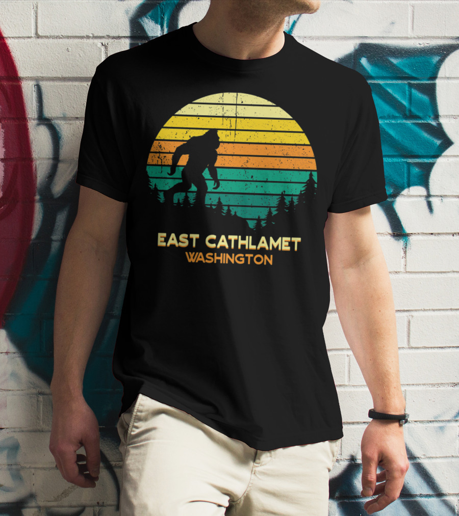 East Cathlamet Washington Bigfoot Retro Sunset Scene T-Shirt