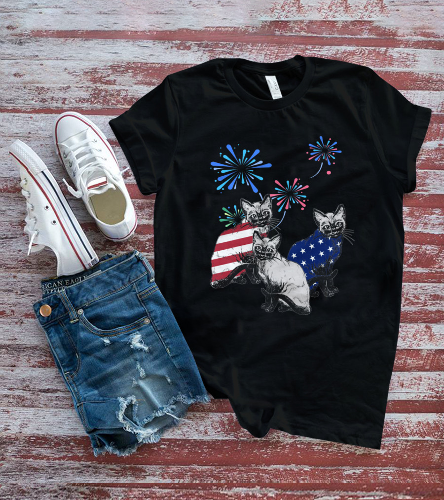 SiameseJuly Cats With Fireworks And American Flag T-Shirt