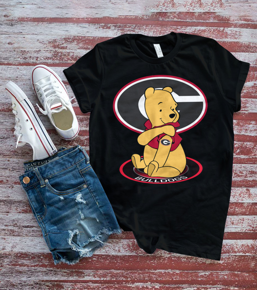 Winnie Pooh Georgia Bulldogs Fan With Logo And Jacket T-Shirt
