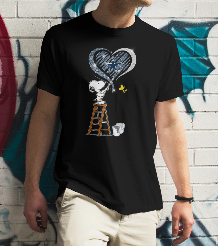 Snoopy And Woodstock Painting Glittery Heart With Dallas Cowboys Star T-Shirt