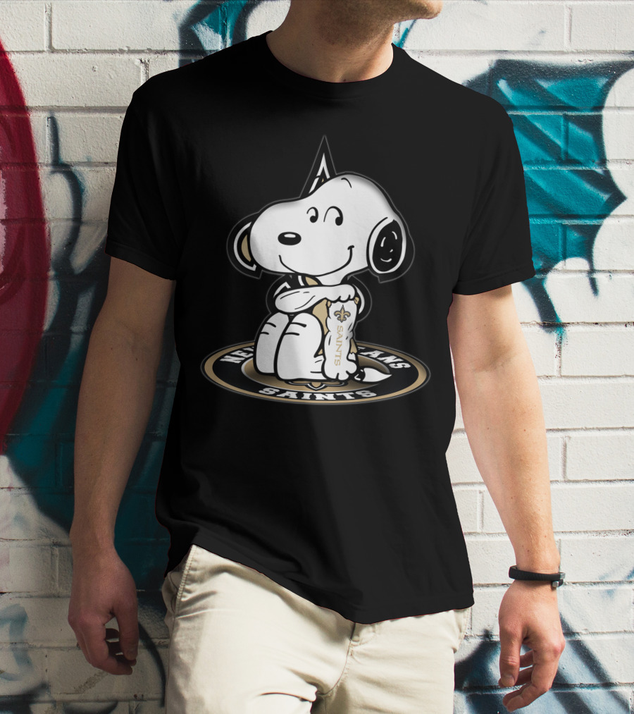 Snoopy Hugging New Orleans Saints Logo Nfl Fan Gear T-Shirt