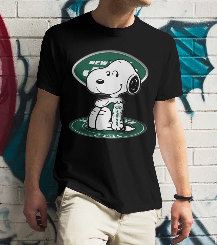 Snoopy New York Jets Football Fan Sitting Pose T-Shirt
