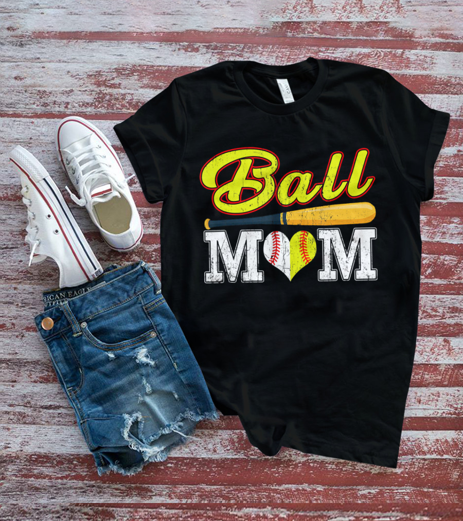 Ball Mom Softball Baseball Heart Bat T-Shirt