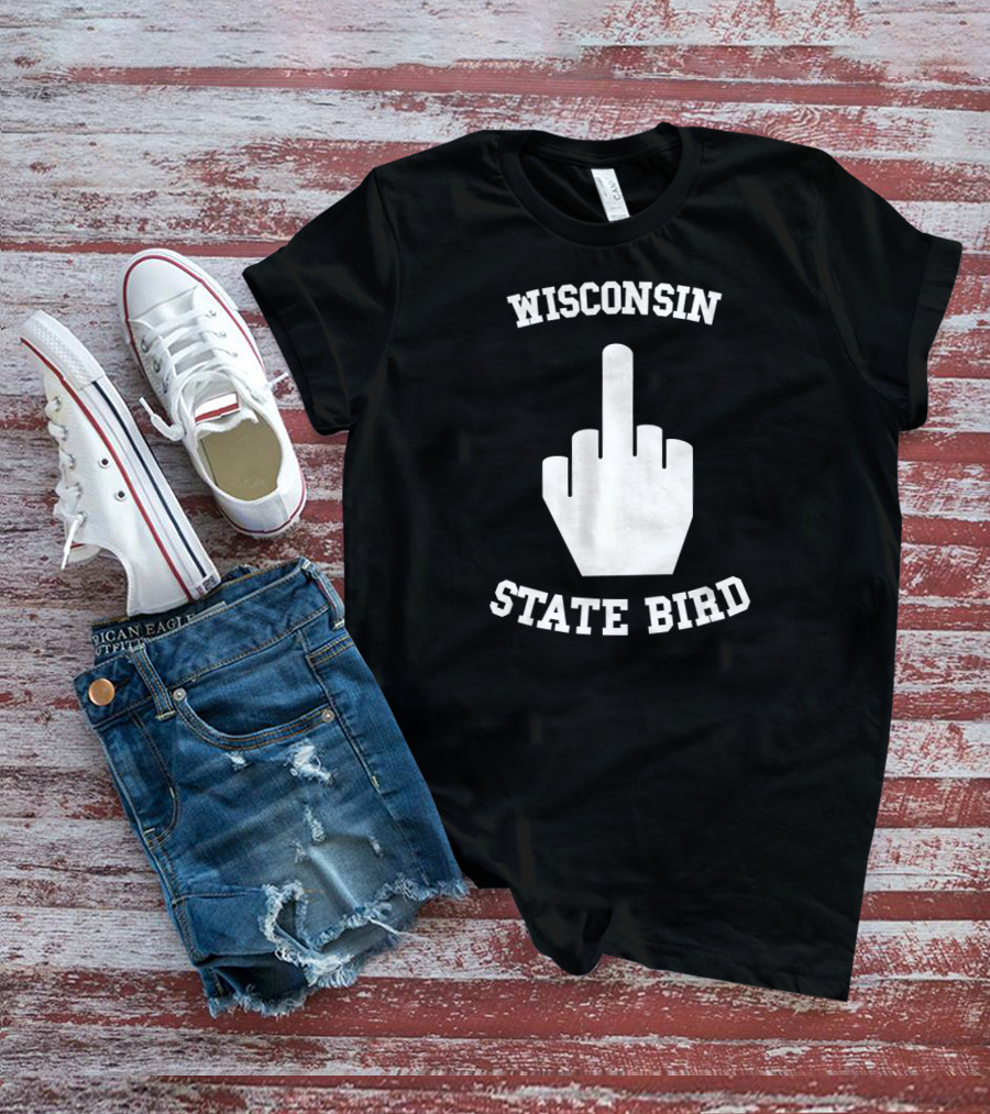 Wisconsin State Bird Funny Joke Flipping Off Iconic Gesture T-Shirt