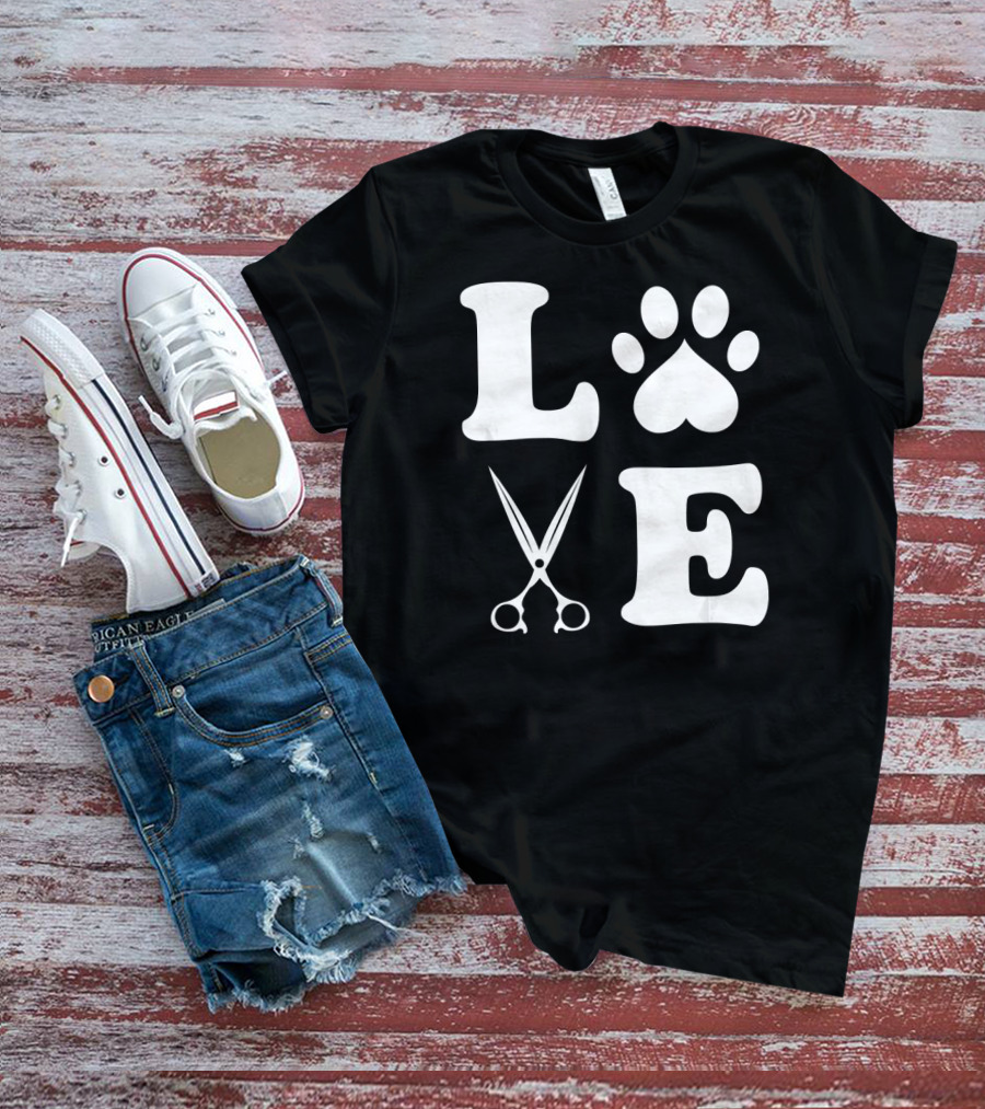 LOVE Dog Grooming With Scissors And Paw Prints T-Shirt