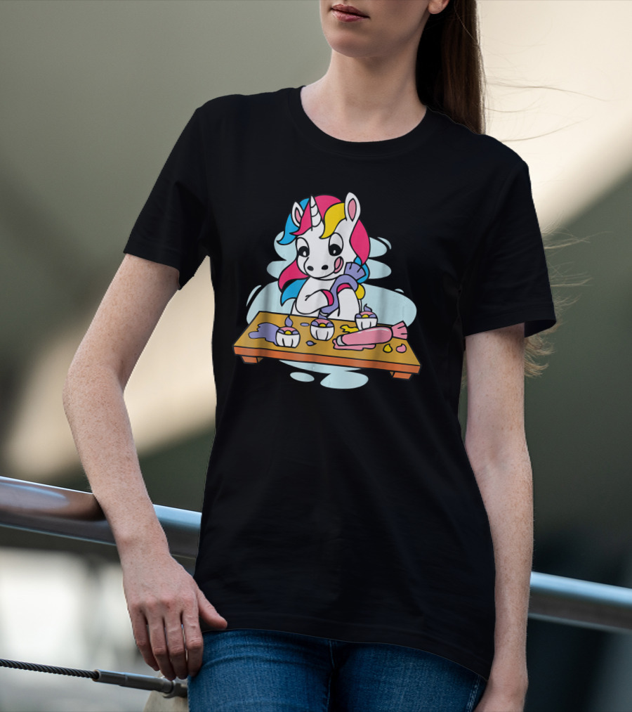 Unicorn Baking Cupcakes Cupcake Magic Baking Fun T-Shirt
