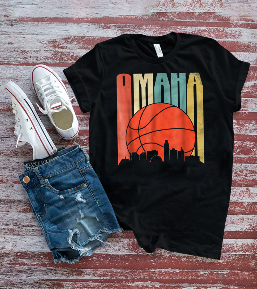 Vintage Omaha Nebraska Basketball Skyline Retro T-Shirt