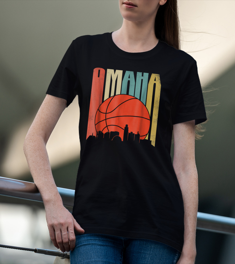 Vintage Omaha Nebraska Basketball Skyline Retro T-Shirt