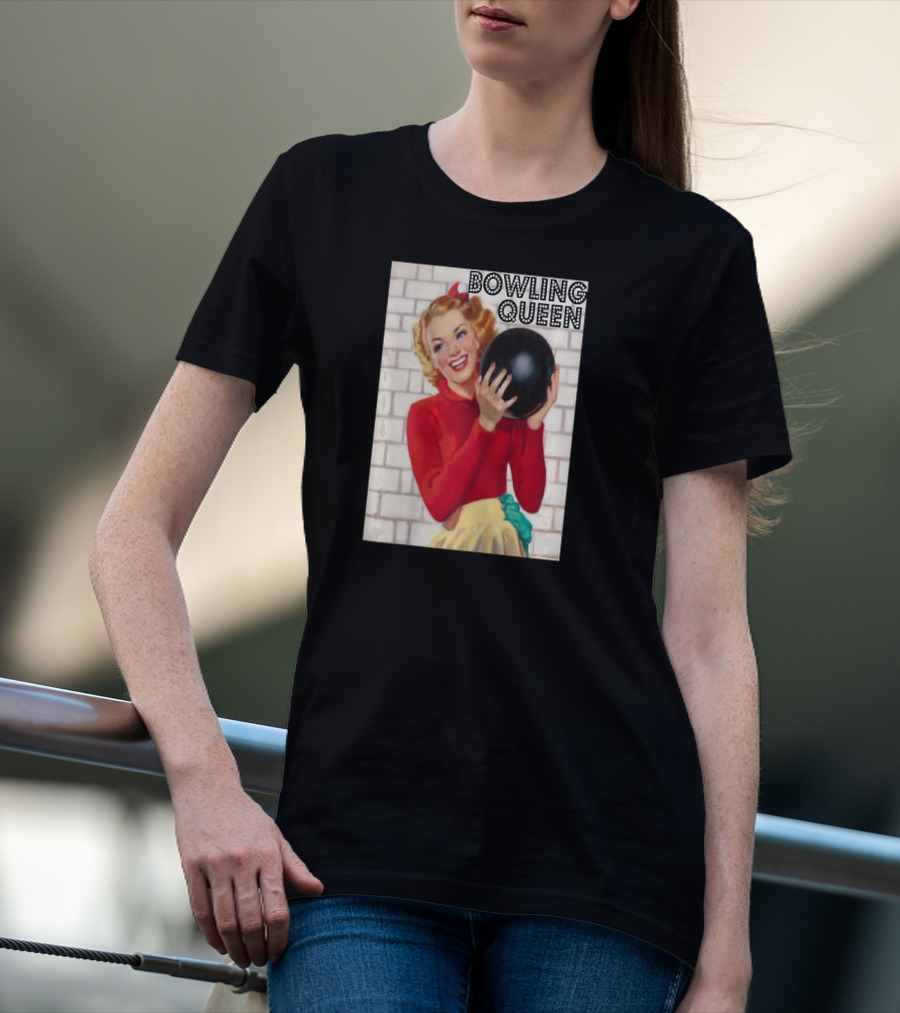 Bowling Queen Vintage Retro Style Women's T-Shirt