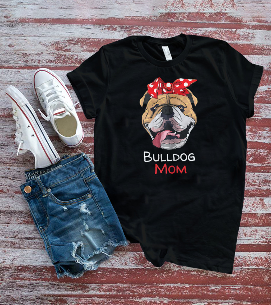 Bulldog Mom Funny English Bulldog With Red Polka Dot Bow T-Shirt