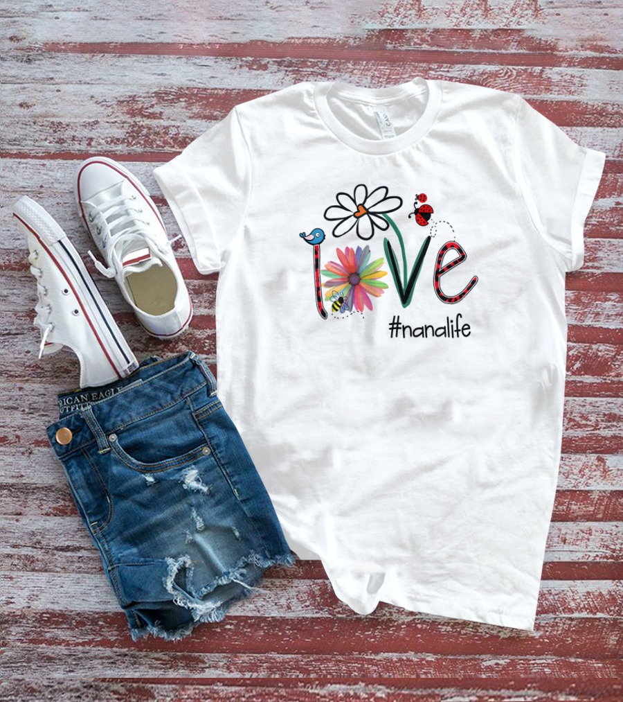 NaNa Life Love Bug Theme With Bee And Flowers Grandma T-Shirt