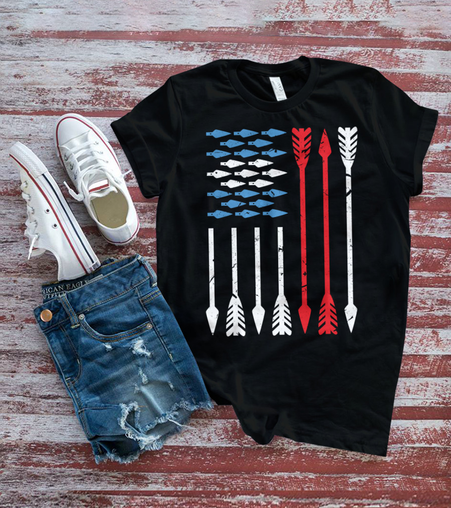 American Flag Arrow Archery Vintage Distressed Stars And Stripes Arrows T-Shirt