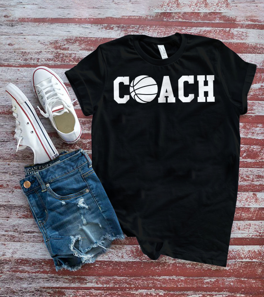 Basketball Coach Bold Text With Basketball Graphic O T-Shirt