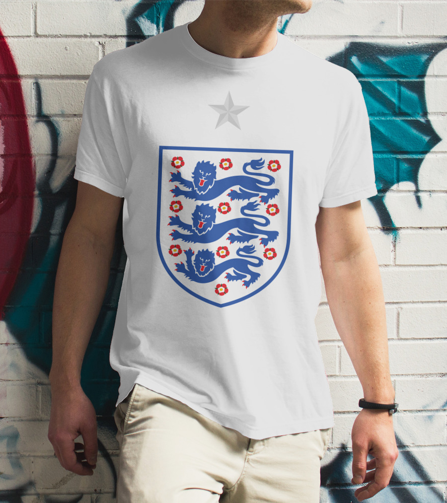 Bukayo Saka 17 Three Lions England Football Star T-Shirt
