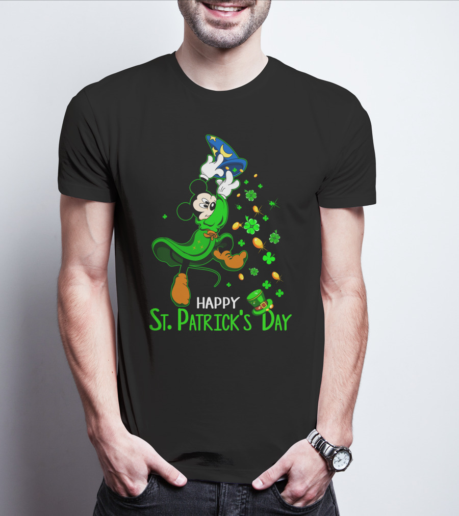 HAPPY ST. PATRICK'S DAY MICKEY MOUSE LUCKY CLOVERS MAGIC HAT T-Shirt